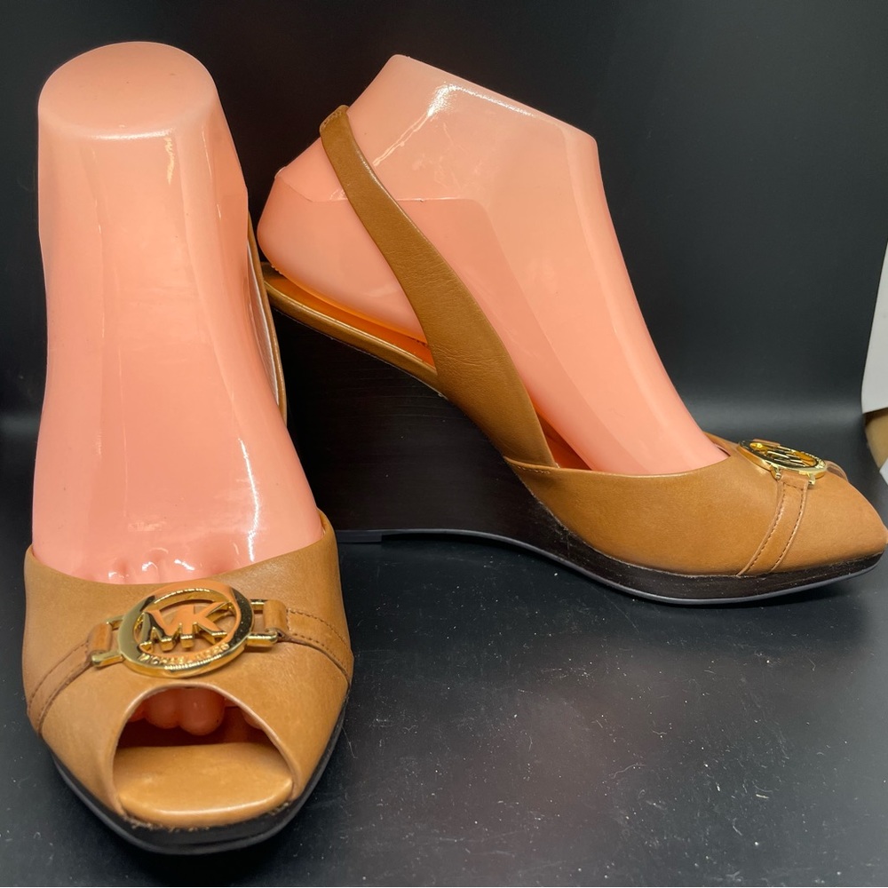 Michael Kors Peep Toe Wedges size 8m